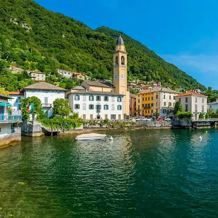 Tra E Montagna فيلة *